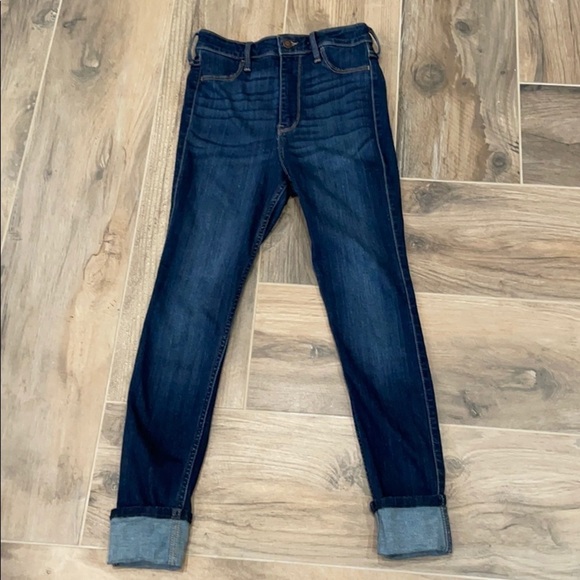 Hollister Ultra High-rise crop Jeans - Picture 2 of 4